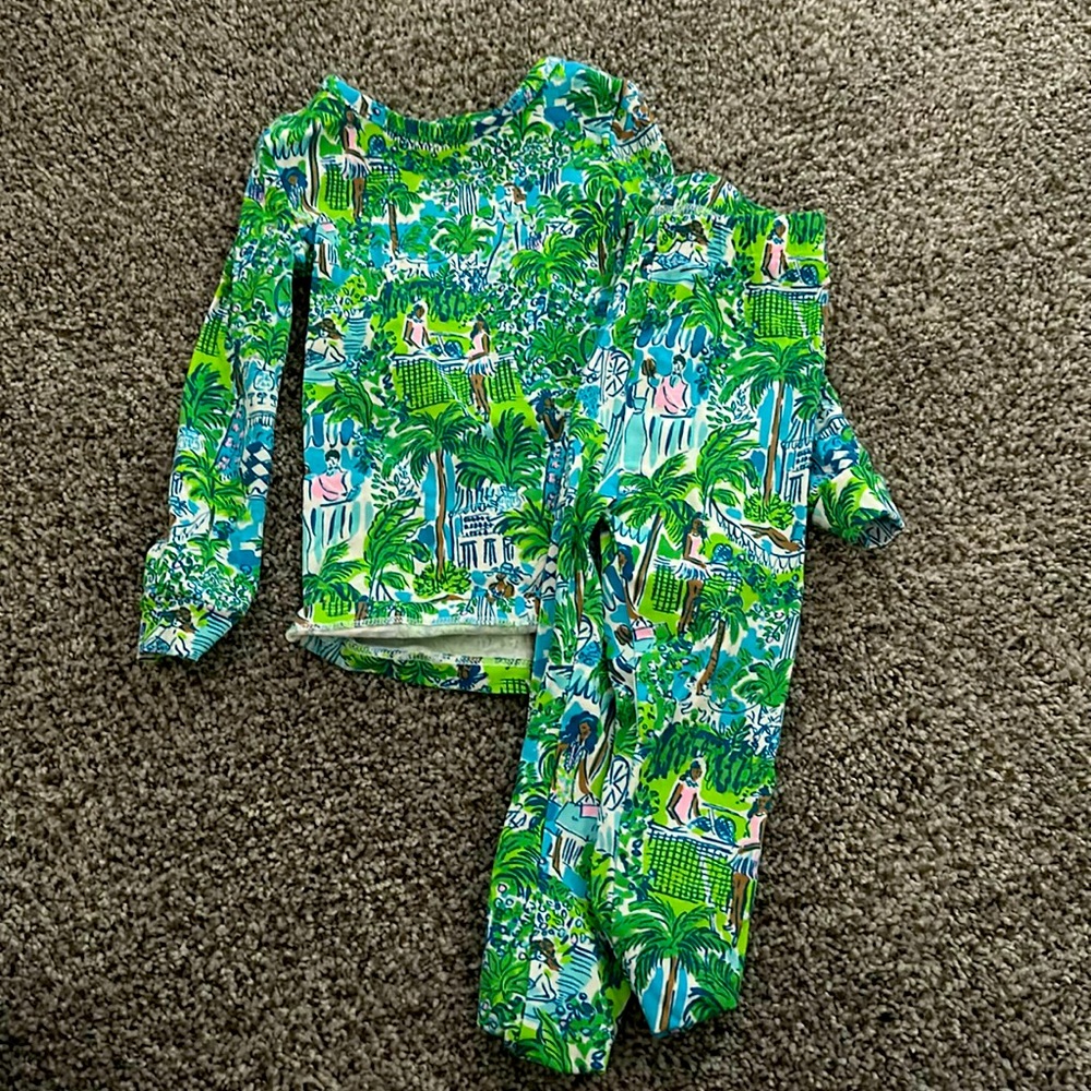 Lilly Pulitzer PJ set size 2t